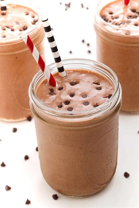 How many protein are in smoothie chocolate strawberry - calories, carbs, nutrition