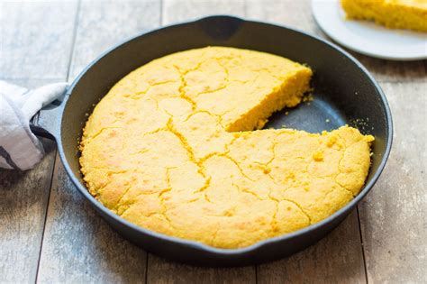 How many protein are in southern buttermilk cornbread - calories, carbs, nutrition