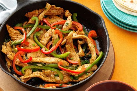 How many protein are in southwest fajitas - calories, carbs, nutrition