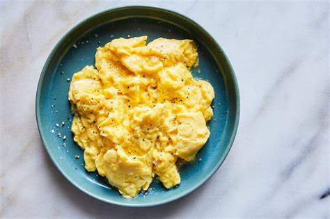 How many protein are in southwest scrambled eggs - calories, carbs, nutrition