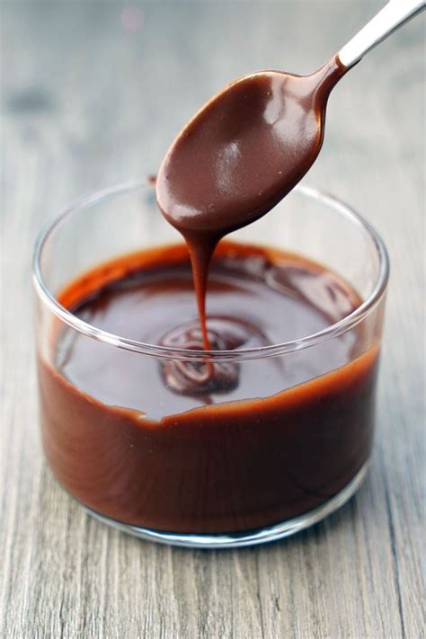 How many protein are in spicy chocolate sauce - calories, carbs, nutrition