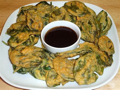 How many protein are in spinach pakoras - calories, carbs, nutrition