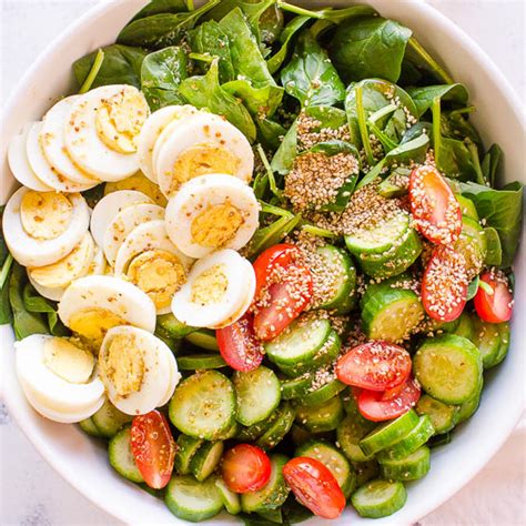 How many protein are in spinach salad side - calories, carbs, nutrition