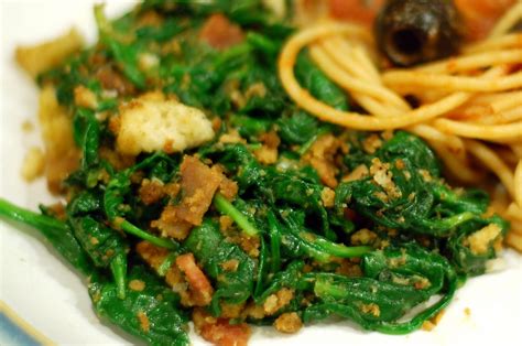 How many protein are in spinach with bacon and parmesan - calories, carbs, nutrition