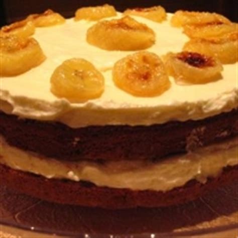 How many protein are in st. lucia banana cake with walnuts - calories, carbs, nutrition