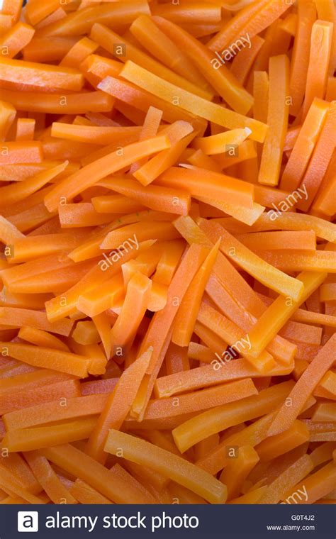 How many protein are in steamed baton carrots - calories, carbs, nutrition