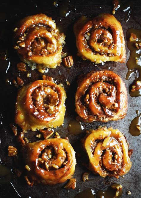 How many protein are in sticky buns (bostwick) - calories, carbs, nutrition