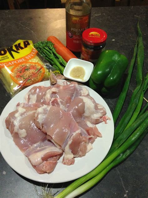 How many protein are in stir fried turkey char sui sauce - calories, carbs, nutrition