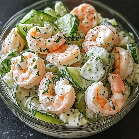 How many protein are in strawberry cucumber shrimp salad - calories, carbs, nutrition