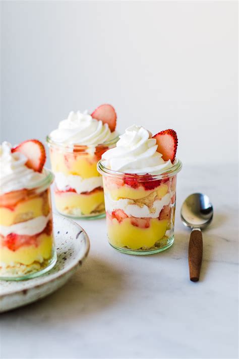 How many protein are in strawberry lemon mini parfait - calories, carbs, nutrition