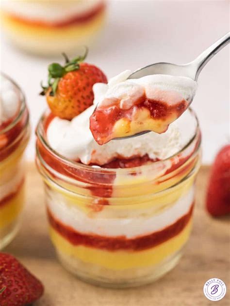 How many protein are in strawberry shortcake parfait with whipped topping - calories, carbs, nutrition