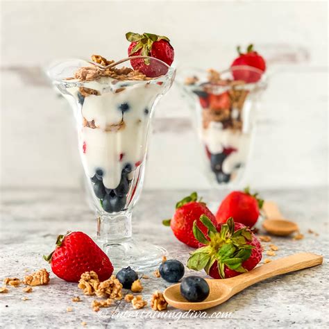 How many protein are in strawberry-blueberry yogurt parfait - calories, carbs, nutrition