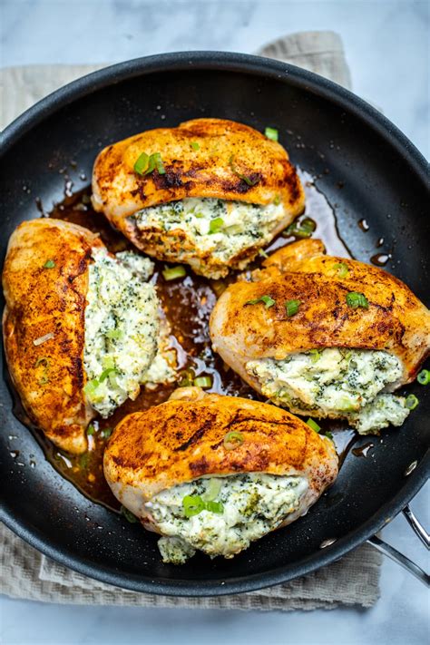 How many protein are in stuffed chicken breast with broccoli, roasted red peppers gouda cheese-occ - calories, carbs, nutrition