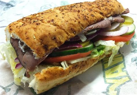 How many protein are in subway, roast beef sub on white bread, with lettuce and tomato - calories, carbs, nutrition