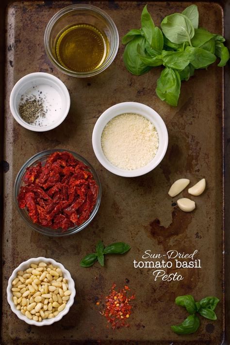 How many protein are in sun dried tomato pesto (85309.1) - calories, carbs, nutrition