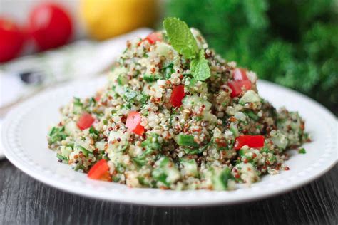 How many protein are in tabbouleh - calories, carbs, nutrition