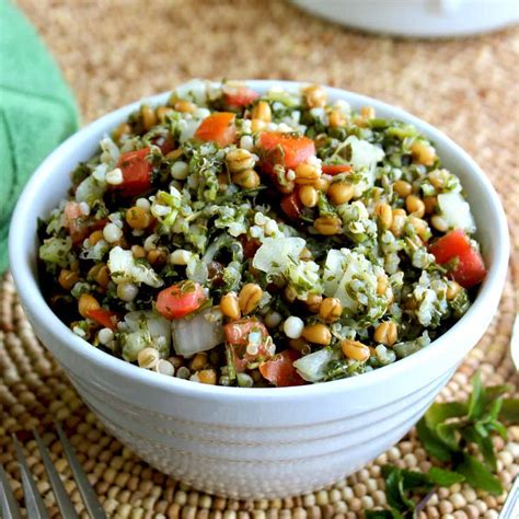 How many protein are in tabbouleh salad - calories, carbs, nutrition