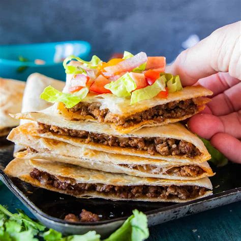 How many protein are in taco beef quesadilla - calories, carbs, nutrition