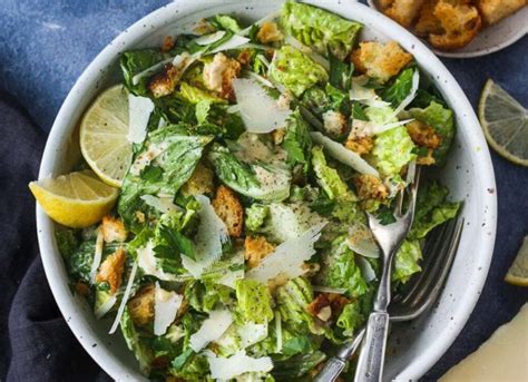 How many protein are in texas caesar salad - calories, carbs, nutrition