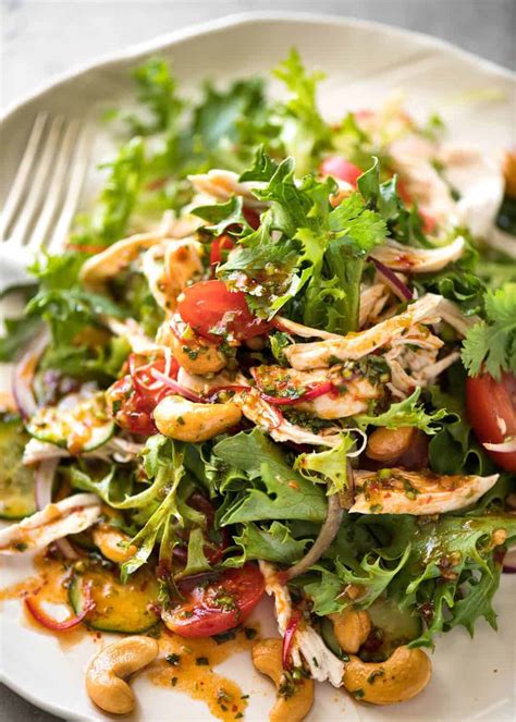 How many protein are in thai chicken salad - calories, carbs, nutrition