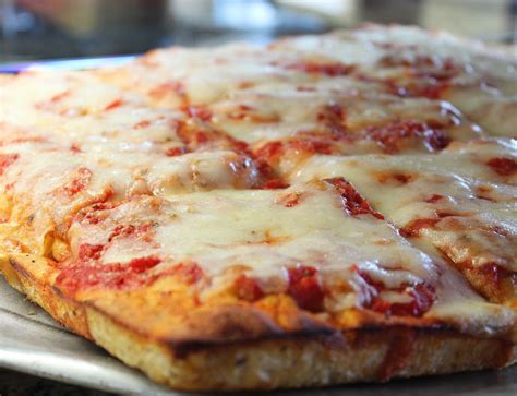 How many protein are in the palermo sicilian pizza - calories, carbs, nutrition