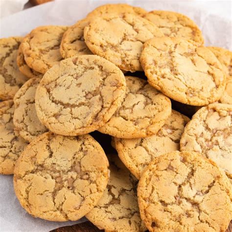 How many protein are in toffee cookies - calories, carbs, nutrition