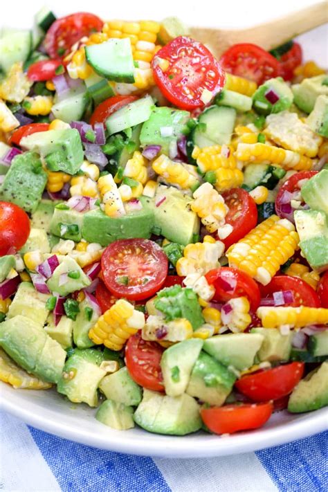 How many protein are in tomato and fresh corn salad with avocado - calories, carbs, nutrition