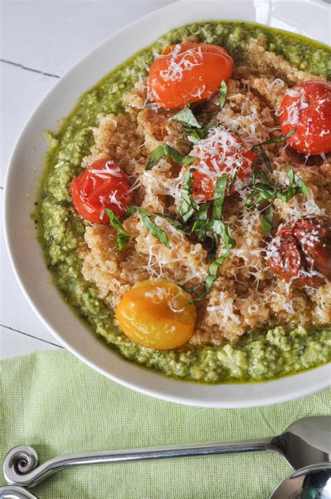 How many protein are in tomato quinoa pesto soup - calories, carbs, nutrition