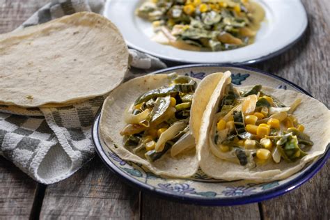 How many protein are in torta de rajas-slider - calories, carbs, nutrition