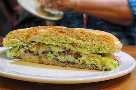 How many protein are in torta milanesa - calories, carbs, nutrition