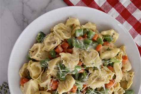 How many protein are in tortellini primavera parmesan - calories, carbs, nutrition