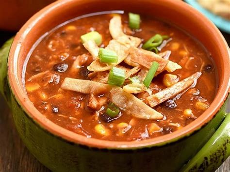 How many protein are in tortilla soup - calories, carbs, nutrition