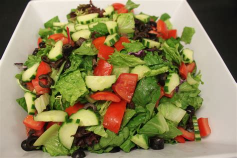 How many protein are in tossed garden salad & tomato vinaigrette - calories, carbs, nutrition