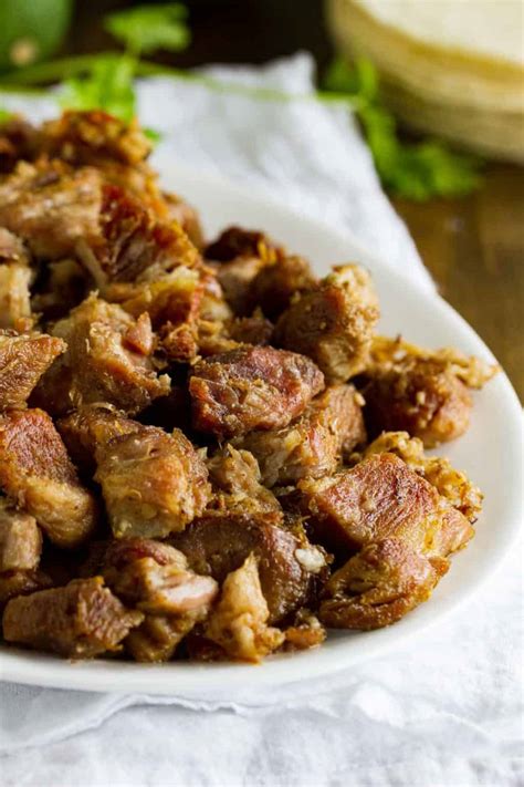 How many protein are in traditional pork carnitas - calories, carbs, nutrition