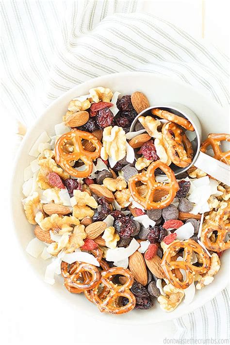 How many protein are in trail mix - honey nut & caramel mix - calories, carbs, nutrition