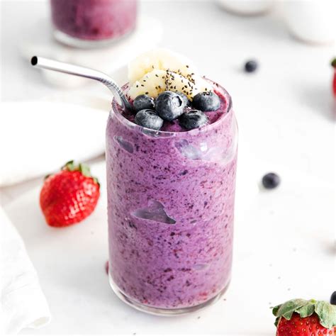 How many protein are in triple berry smoothie - calories, carbs, nutrition