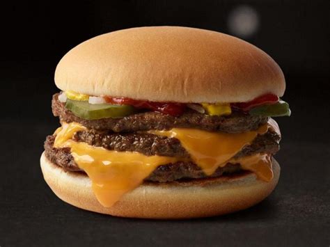 How many protein are in triple cheeseburger - calories, carbs, nutrition