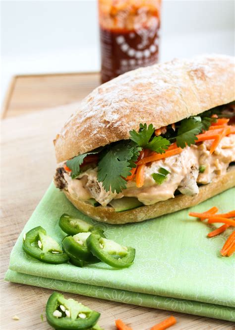 How many protein are in turkey banh mi sub (12