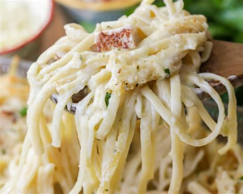 How many protein are in turkey tetrazzini (1) - calories, carbs, nutrition