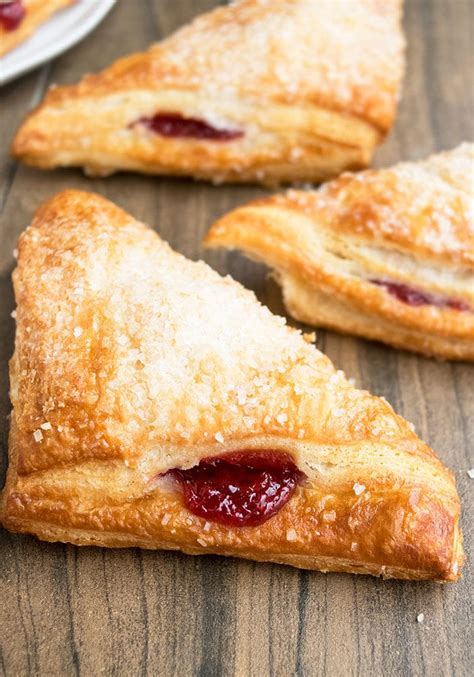 How many protein are in turnovers, cherry (bostwick) - calories, carbs, nutrition