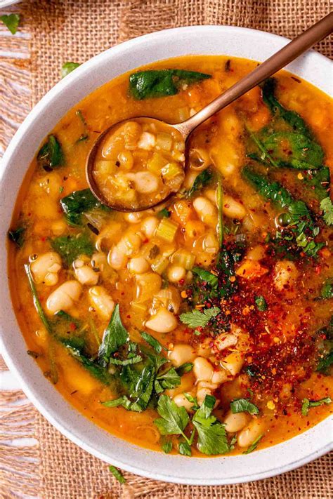 How many protein are in tuscan bean soup - calories, carbs, nutrition