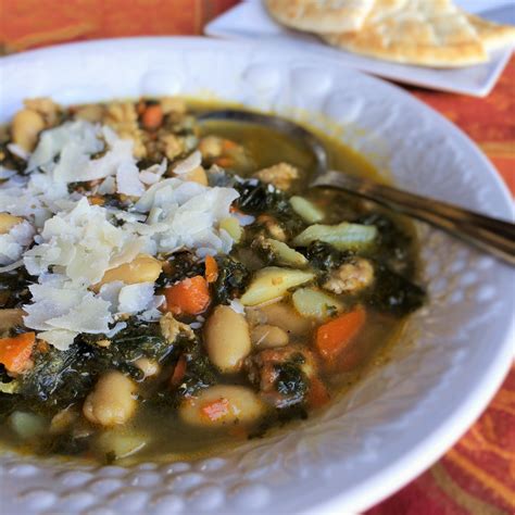 How many protein are in tuscan turkey and white bean soup with a turkey-spinach-avocado sandwich - calories, carbs, nutrition