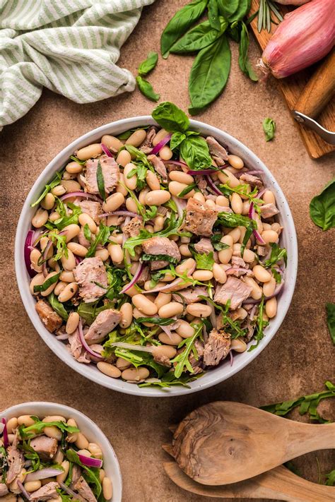 How many protein are in tuscan white bean salad with tuna - calories, carbs, nutrition