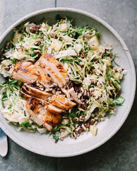 How many protein are in un-fried chicken with shaved brussels sprouts salad - calories, carbs, nutrition