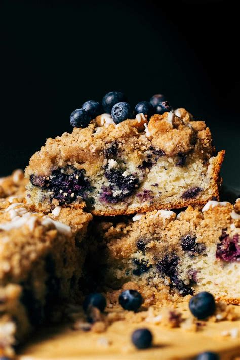 How many protein are in undeniably good blueberry coffee cake - calories, carbs, nutrition