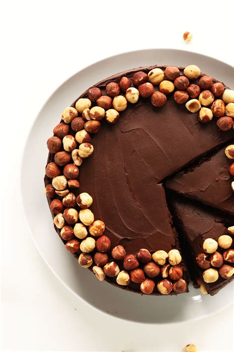 How many protein are in vegan chocolate hazelnut cake - calories, carbs, nutrition