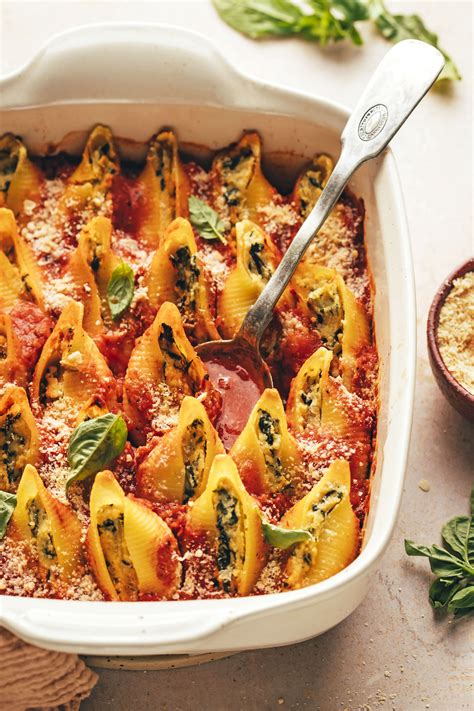How many protein are in vegan stuffed shells - calories, carbs, nutrition