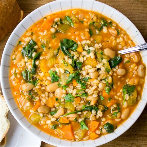 How many protein are in vegetable barley soup - calories, carbs, nutrition