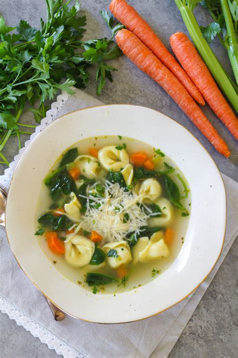 How many protein are in vegetable dill tortellini soup - calories, carbs, nutrition