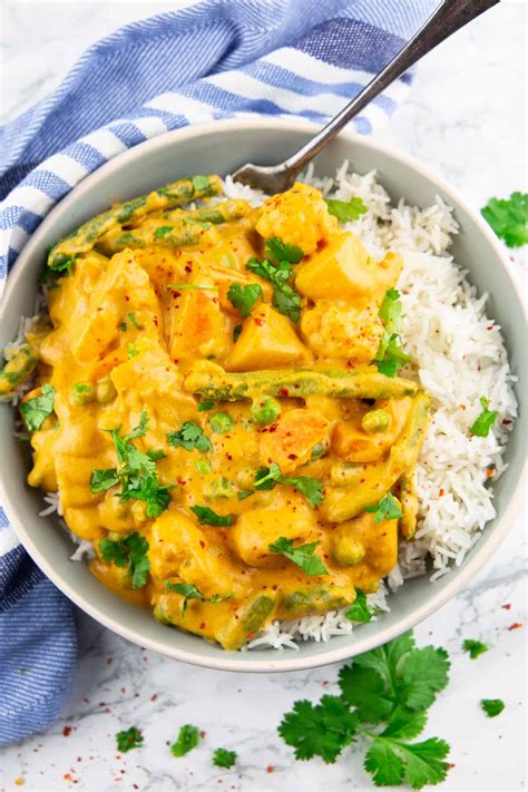 How many protein are in vegetable korma - calories, carbs, nutrition